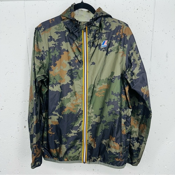 K-Way Unisex Size Medium Le VTAI 3.0 Claude Graphic Camo Hooded Rain Jacket - Picture 2 of 12